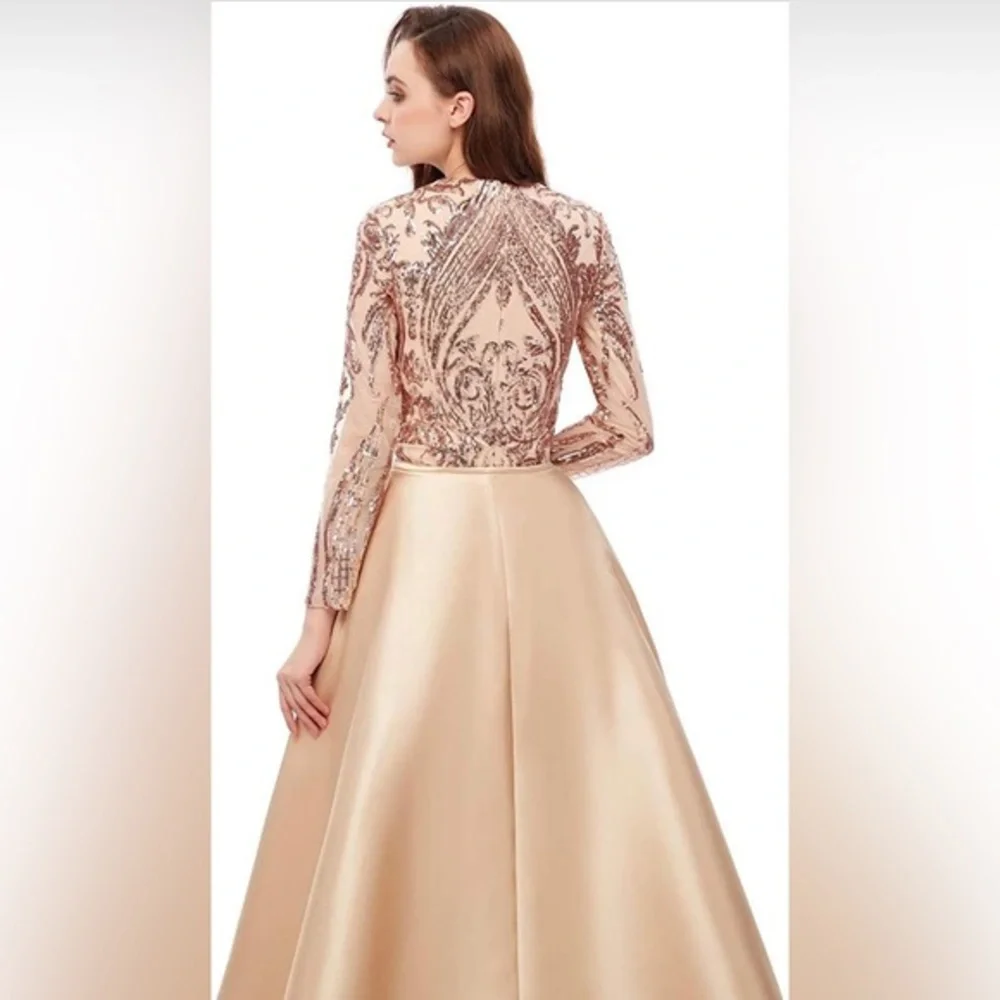 Two piece formal gold dress - Picture 8 of 9